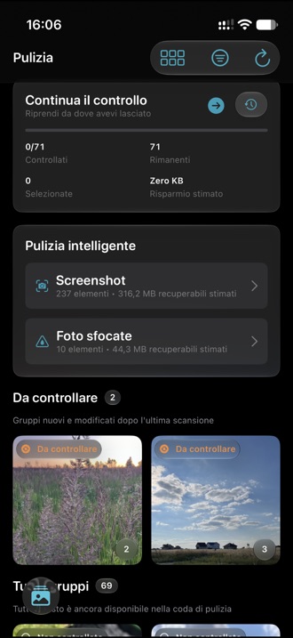 La scheda Pulizia con gruppi di foto simili e i relativi contrassegni di revisione.